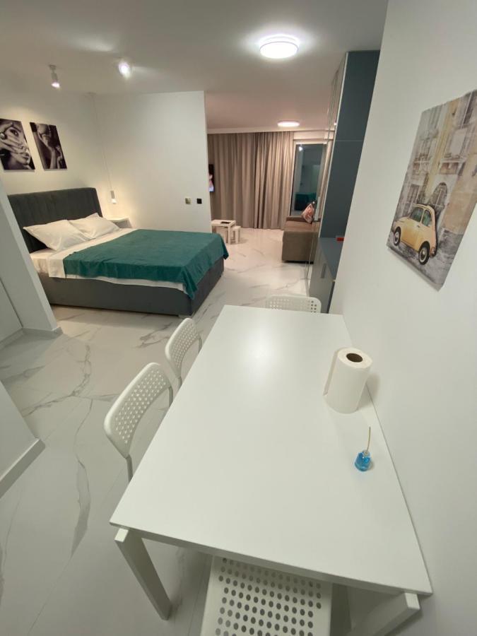 Deluxe Pool Apartment 4 Petrovac Luaran gambar